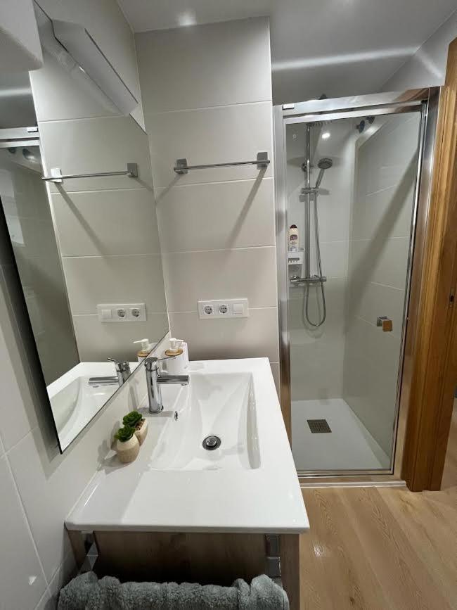 Apartamento Baixo Da Barbeira Cangas Exterior foto